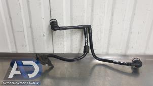 Gebruikte Leiding (diversen) Mercedes C Sportcoupé (C203) 1.8 C-180K 16V Prijs € 39,99 Margeregeling aangeboden door Autodemontage Aandijk