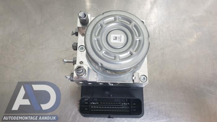 ABS Pomp van een Dacia Jogger 1.0 TCe 110 12V 2024