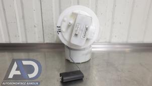 Gebruikte Tank element Pomp Dacia Jogger 1.0 TCe 110 12V Prijs € 74,99 Margeregeling aangeboden door Autodemontage Aandijk