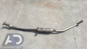 Gebruikte Uitlaat Middendemper Toyota Corolla (E12) 1.4 D-4D 16V Prijs € 74,99 Margeregeling aangeboden door Autodemontage Aandijk