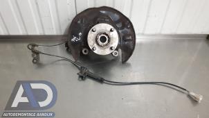 Gebruikte Asschenkel links-voor Toyota Corolla (E12) 1.4 D-4D 16V Prijs € 34,99 Margeregeling aangeboden door Autodemontage Aandijk