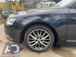 Gebruikte Scherm links-voor Audi A6 (C6) 2.0 TDI 16V Prijs € 199,99 Margeregeling aangeboden door Autodemontage Aandijk