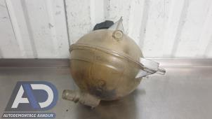 Gebruikte Koelvloeistof Reservoir Fiat Scudo (270) 2.0 D Multijet Prijs € 14,99 Margeregeling aangeboden door Autodemontage Aandijk