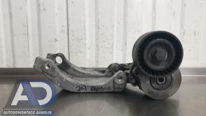 Gebruikte Dynamosteun boven Fiat Scudo (270) 2.0 D Multijet Prijs € 34,99 Margeregeling aangeboden door Autodemontage Aandijk