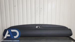 Gebruikte Rolhoes Bagageruimte Mercedes E Combi (S211) 2.7 E-270 CDI 20V Prijs € 74,99 Margeregeling aangeboden door Autodemontage Aandijk