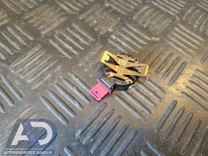 Gebruikte Sensor regen Mitsubishi Space Star (A0) 1.2 12V Prijs € 69,99 Margeregeling aangeboden door Autodemontage Aandijk