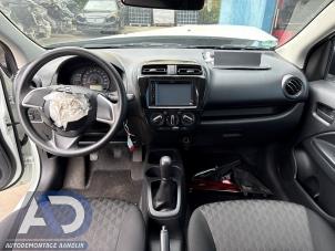 Gebruikte Dashboard Mitsubishi Space Star (A0) 1.2 12V Prijs € 199,99 Margeregeling aangeboden door Autodemontage Aandijk