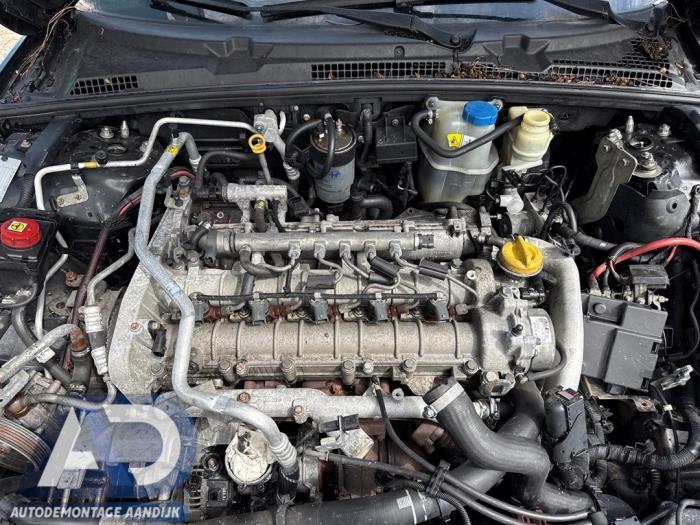 Gebruikte Servopomp Alfa Romeo 159 (939AX) 2.4 JTDm 20V Prijs € 99,99 Margeregeling aangeboden door Autodemontage Aandijk