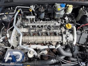 Gebruikte Draaiend Gedeelte motor Alfa Romeo 159 (939AX) 2.4 JTDm 20V Prijs € 574,99 Margeregeling aangeboden door Autodemontage Aandijk