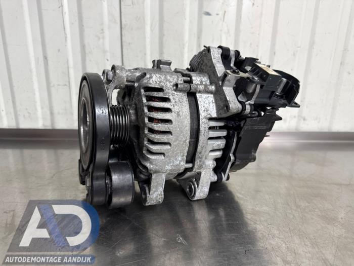 Gebruikte Alternator Landrover Discovery Sport (LC) 2.0 TD4 180 16V Prijs € 299,99 Margeregeling aangeboden door Autodemontage Aandijk