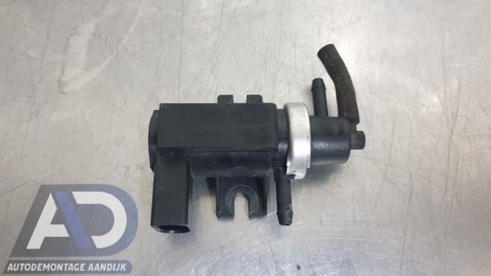 Gebruikte Overdrukklep Turbo Volkswagen Golf IV (1J1) 1.9 TDI 115 Prijs € 24,99 Margeregeling aangeboden door Autodemontage Aandijk