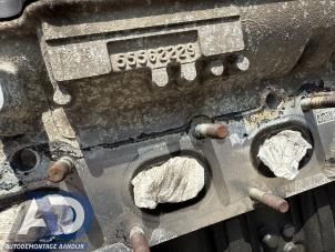 Gebruikte Cilinderkop Opel Corsa E 1.2 16V Prijs € 299,99 Margeregeling aangeboden door Autodemontage Aandijk