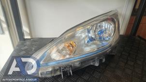 Gebruikte Linker Koplamp Nissan NV 200 (M20M) E-NV200 40kWh Prijs € 299,99 Margeregeling aangeboden door Autodemontage Aandijk