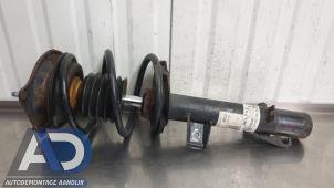 Gebruikte Mac Phersonpoot links-voor BMW Mini One/Cooper (R50) 1.6 16V Cooper Prijs € 39,99 Margeregeling aangeboden door Autodemontage Aandijk