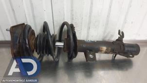 Gebruikte Mac Phersonpoot rechts-voor BMW Mini One/Cooper (R50) 1.6 16V Cooper Prijs € 39,99 Margeregeling aangeboden door Autodemontage Aandijk