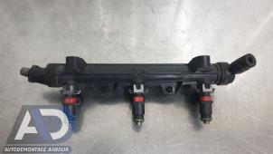Gebruikte Injector brug Volkswagen Polo V (6R) 1.2 12V BlueMotion Technology Prijs € 39,99 Margeregeling aangeboden door Autodemontage Aandijk