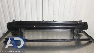 Gebruikte Bumperframe voor Volkswagen Passat Variant (3C5) 2.0 TDI 16V 140 4Motion Prijs € 29,99 Margeregeling aangeboden door Autodemontage Aandijk