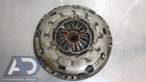 Gebruikte Dubbele massa vliegwiel Volkswagen Passat Variant (3C5) 2.0 TDI 16V 140 4Motion Prijs € 124,99 Margeregeling aangeboden door Autodemontage Aandijk