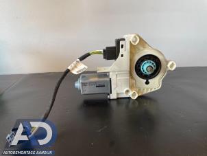 Gebruikte Motor electrisch raam Audi A6 (C6) 2.0 TDI 16V Prijs € 19,99 Margeregeling aangeboden door Autodemontage Aandijk