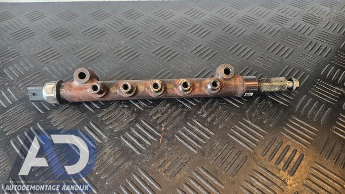 Gebruikte Injector brug Opel Astra K Sports Tourer 1.6 CDTI 136 16V Prijs € 49,99 Margeregeling aangeboden door Autodemontage Aandijk