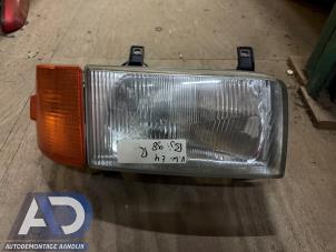 Gebruikte Rechter Koplamp Volkswagen Transporter T4 1.9 TD Prijs € 24,99 Margeregeling aangeboden door Autodemontage Aandijk
