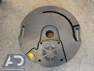 Gebruikte Subwoofer Volkswagen Golf VII (AUA) 1.5 TSI Evo BMT 16V Prijs € 74,99 Margeregeling aangeboden door Autodemontage Aandijk