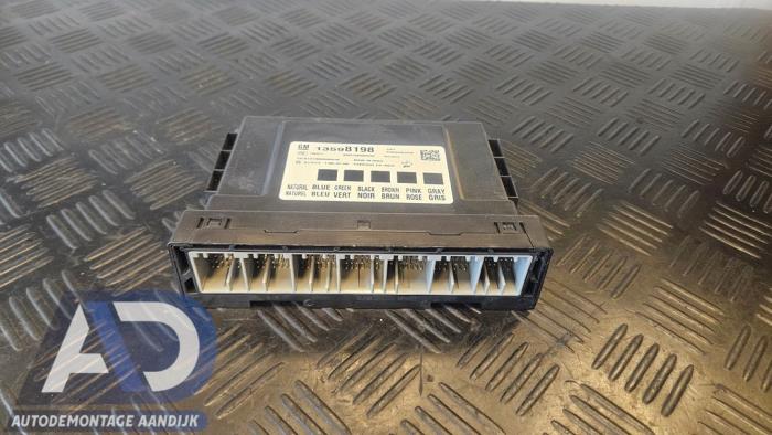Gebruikte Bodycontrol Module Opel Karl 1.0 12V Prijs € 49,99 Margeregeling aangeboden door Autodemontage Aandijk