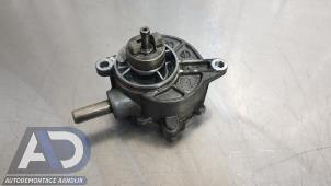 Gebruikte Vacuumpomp (Diesel) Mercedes Vito (639.6) 2.2 111 CDI 16V Prijs € 29,99 Margeregeling aangeboden door Autodemontage Aandijk