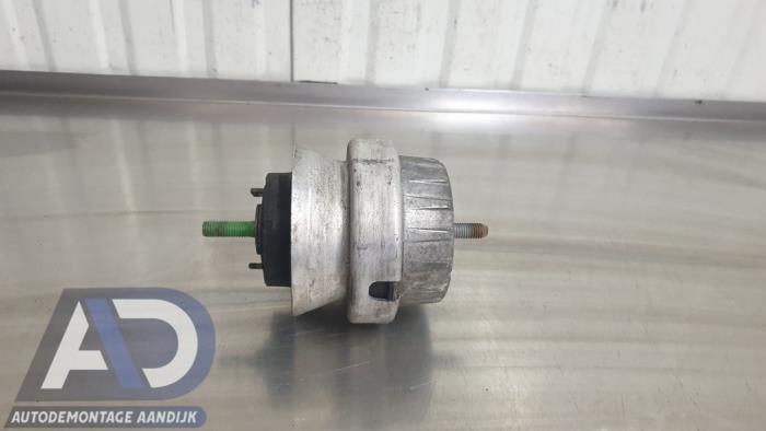 Motorsteun van een Audi A6 (C6) 2.8 V6 24V FSI 2011