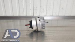 Gebruikte Motorsteun Audi A6 (C6) 2.8 V6 24V FSI Prijs € 19,99 Margeregeling aangeboden door Autodemontage Aandijk