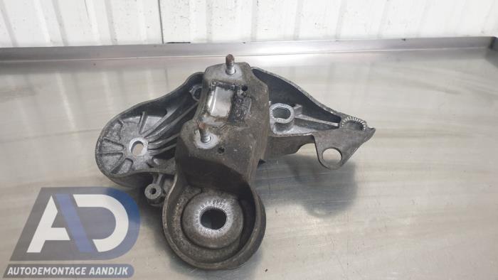Gebruikte Motorsteun Audi A6 (C6) 2.8 V6 24V FSI Prijs € 24,99 Margeregeling aangeboden door Autodemontage Aandijk