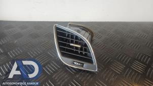 Gebruikte Luchtrooster Dashboard Seat Leon ST (5FF) 1.6 TDI Ecomotive 16V Prijs € 14,99 Margeregeling aangeboden door Autodemontage Aandijk