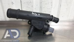 Gebruikte Thermostaathuis Volkswagen Passat (3C2) 1.9 TDI Prijs € 14,99 Margeregeling aangeboden door Autodemontage Aandijk