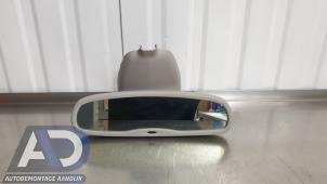 Gebruikte Spiegel binnen Renault Megane III Grandtour (KZ) 1.5 dCi 110 Prijs € 29,99 Margeregeling aangeboden door Autodemontage Aandijk