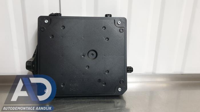 Computer Body Control van een Renault Megane III Grandtour (KZ) 1.5 dCi 110 2012
