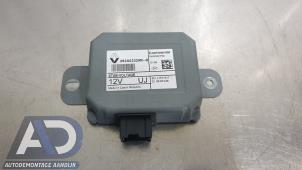 Gebruikte Stuurbekrachtiging Computer Renault Megane III Grandtour (KZ) 1.5 dCi 110 Prijs € 39,99 Margeregeling aangeboden door Autodemontage Aandijk