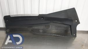 Gebruikte Paravan Landrover Discovery Sport (LC) 2.0 TD4 180 16V Prijs € 39,99 Margeregeling aangeboden door Autodemontage Aandijk