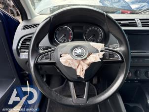 Gebruikte Stuurwiel Skoda Fabia III Combi (NJ5) 1.0 12V Greentech Prijs € 64,99 Margeregeling aangeboden door Autodemontage Aandijk