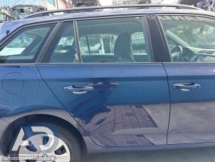 Gebruikte Deur 4Deurs rechts-achter Skoda Fabia III Combi (NJ5) 1.0 12V Greentech Prijs € 399,99 Margeregeling aangeboden door Autodemontage Aandijk