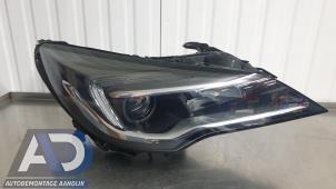 Gebruikte Koplamp rechts Opel Astra K Sports Tourer 1.0 Turbo 12V Prijs € 349,99 Margeregeling aangeboden door Autodemontage Aandijk