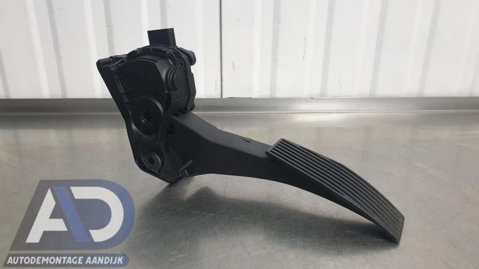 Gebruikte Gaspedaalpositie Sensor Opel Astra K Sports Tourer 1.0 Turbo 12V Prijs € 24,99 Margeregeling aangeboden door Autodemontage Aandijk
