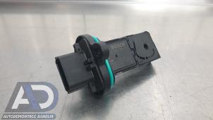 Gebruikte Luchtmassameter Opel Astra K Sports Tourer 1.0 Turbo 12V Prijs € 34,99 Margeregeling aangeboden door Autodemontage Aandijk