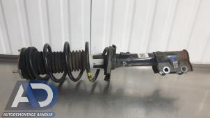 Gebruikte Mac Phersonpoot links-voor Ford Fiesta 6 (JA8) 1.0 SCI 12V 80 Prijs € 49,99 Margeregeling aangeboden door Autodemontage Aandijk