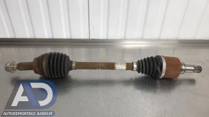 Gebruikte Homokineetas links-voor Ford Fiesta 6 (JA8) 1.0 SCI 12V 80 Prijs € 34,99 Margeregeling aangeboden door Autodemontage Aandijk