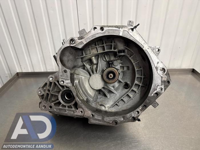Gebruikte Versnellingsbak Opel Astra K Sports Tourer 1.0 Turbo 12V Prijs € 899,99 Margeregeling aangeboden door Autodemontage Aandijk
