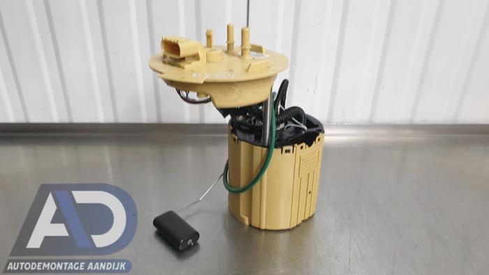 Gebruikte Tank element Pomp Opel Zafira Tourer (P12) 2.0 CDTI 16V 170 Ecotec Prijs € 49,99 Margeregeling aangeboden door Autodemontage Aandijk
