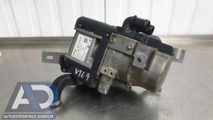 Gebruikte Standkachel Opel Zafira Tourer (P12) 2.0 CDTI 16V 170 Ecotec Prijs € 249,99 Margeregeling aangeboden door Autodemontage Aandijk