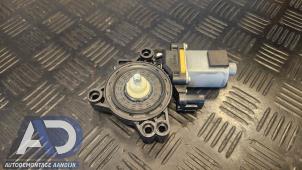 Gebruikte Motor electrisch raam Hyundai i30 (GDHB5) 1.4 16V Prijs € 29,99 Margeregeling aangeboden door Autodemontage Aandijk