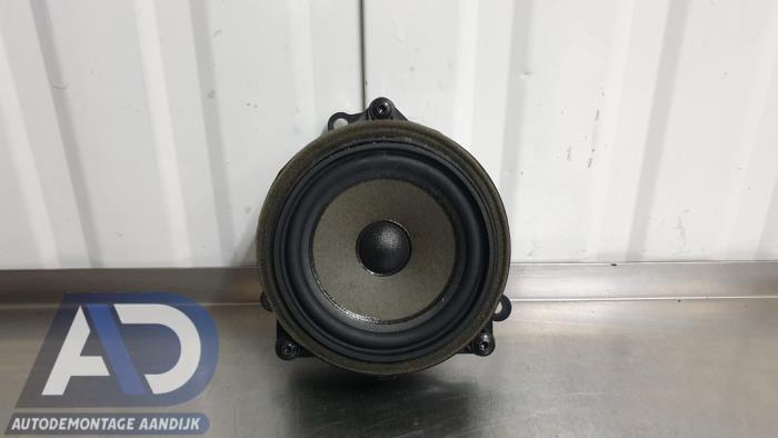 Gebruikte Luidspreker Mini Mini (F56) 1.5 12V Cooper Prijs € 19,99 Margeregeling aangeboden door Autodemontage Aandijk