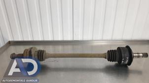 Gebruikte Steekas links-achter Mercedes E Combi (S211) 2.7 E-270 CDI 20V Prijs € 49,99 Margeregeling aangeboden door Autodemontage Aandijk